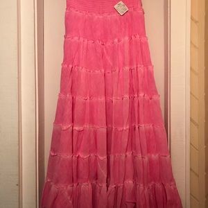 Women’s pink Free People skirt, size Medium, NWT